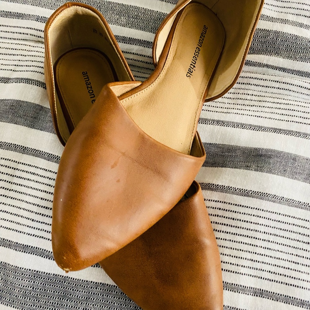 Brown flats